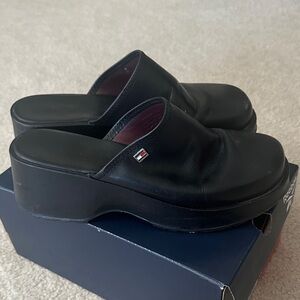 Tommy Hilfiger Women's Black Leather Mules